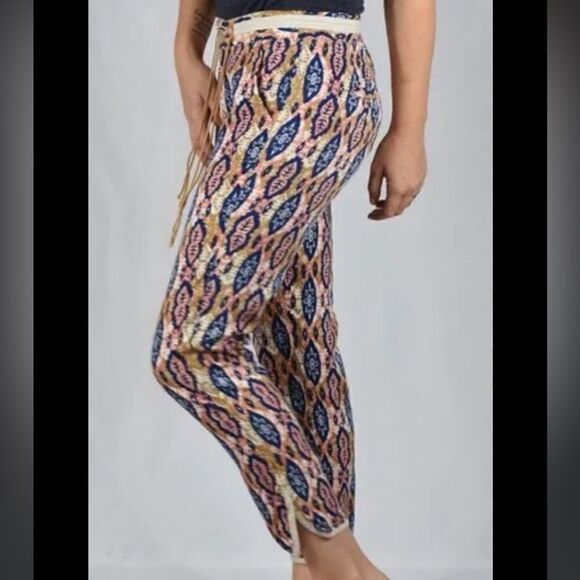 Anthropologie Pilcro Ikat Cropped Pants 26p - Picture 9 of 9
